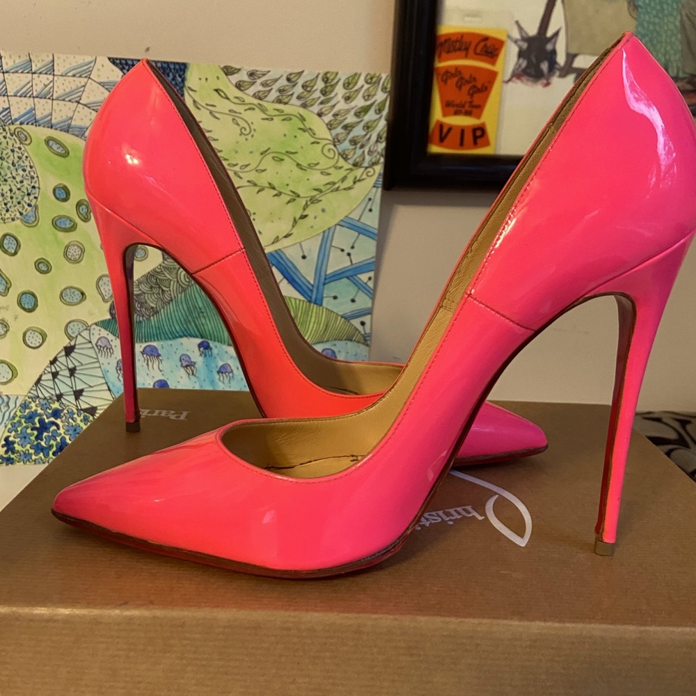 Christian Louboutin So Kate 120 *Hot Pink* Patent